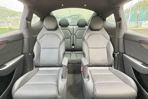 รถยนต์ไฟฟ้ามือสอง <span class=keywords><strong>Tesla</strong></span> <span class=keywords><strong>Model</strong></span> Y ปี 2026 รถ SUV จีน รถยนต์ไฟฟ้าจีน 5 ประตู 5 ที่นั่ง SUV ความเร็วสูงสุด 201 กม./ชม. รถ SUV ไฟฟ้ามือสอง - Product Image 5