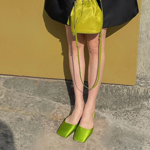 Sandalias de Verano para Mujer, Elegantes y Sensuales, de Satén de Lujo, con Punta Cuadrada y Tacón Triangular, Forro de Cuero Genuino - Product Image 1