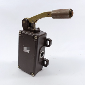 T.461 31Y ขัดจังหวะตัวควบคุม PLC ระบบอัตโนมัติสำหรับอุตสาหกรรมของแท้ใหม่ - Product Image 1