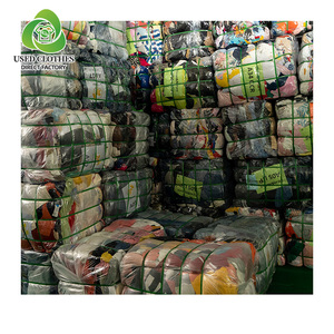 Pijamas de mujer Ropa de dormir de algodón usada en pacas para mujeres Vietnam 45kg - Product Image 1