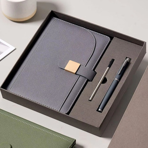 Coffret Cadeau Personnalisé Exclusif pour Employés : Carnet en PU, Stylo et Gobelet – Article Promotionnel d'<span class=keywords><strong>Entreprise</strong></span> Classique et <span class=keywords><strong>de</strong></span> Marque - Product Image 2