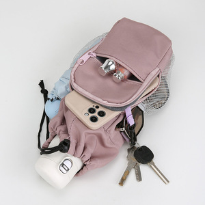 Sac à dos multifonctionnel à cordon de serrage, petit sac seau avec poche pour téléphone et clip pour clés, pour un usage quotidien, rose - Product Image 1
