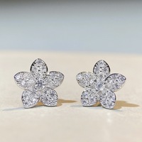S925 Silber Blumen-Ohrstecker mit Vollsteinbesatz, Elegantes Blütenblatt-Design, Funkelnder Modeschmuck für Damen
