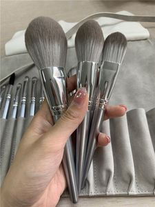 Private Label Luxury High Quality 14-Piece Silver Makeup Brush Set for Face Eye Concealer Foundation Synthetic <strong>Fibre</strong> Wood Handle - Product Image 6