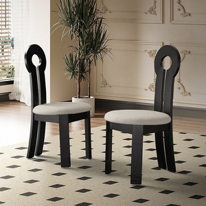 Chaise de salle à manger en bois massif de style vintage avec design porte-clés et siège rembourré pour la salle à manger et l'usage domestique - Product Image 1