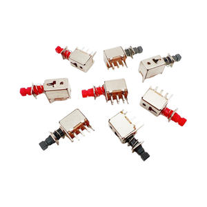 Interruptor de Tecla Directa A03 PS-22F03 de 6 Pines con Bloqueo Automático, Fuente de Alimentación Tipo Tecla de Piano, 3 Pines Desbloqueados, SPST Independiente, 24V DC - Product Image 1