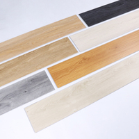 Weißeiche SPC Hybrid-Bodenbelag 8mm Wasserdichter Nordischer Stil Ineinandergreifende Vinyl-Planken mit Holzmaserung und Quadratdesign