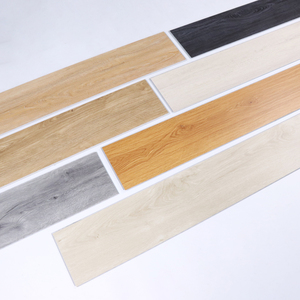Plancher hybride SPC en chêne blanc 8 mm, imperméable, style nordique, planches de vinyle à emboîtement avec grain de bois et design carré - Product Image 1