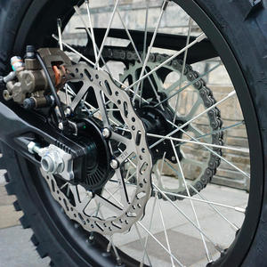 Motocicleta Todoterreno Surron Ultra de 24.5kW, 520Nm, 74V, 60Ah, 59mph para Adultos, Venta al Por Mayor - Product Image 4