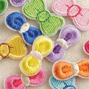 แพทช์ปักลายโบว์ ขายส่ง มีจำหน่ายสำหรับติดเสื้อผ้า - Product Image 4