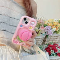 Coque de téléphone portable en silicone mignonne avec support télescopique en forme de fleur pour iPhone 17 16 15 14 13 Pro Max, support tulipe et dos nuageux en caoutchouc