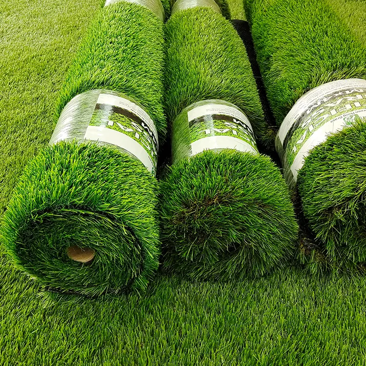 Tapete de grama sintética artificial para decoração de pisos de jardins e pátio ao ar livre