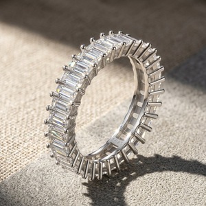 Bague d'éternité en argent sterling S925 avec moissanite taille baguette pour femme, luxueuse, empilable, pour banquets, bague de doigt pour dames - Product Image 5