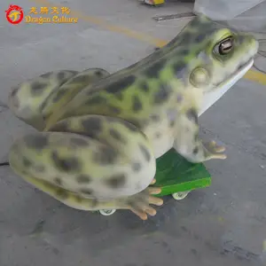 Simulation of movable green onomatopoeia cute tropical rainforest frog