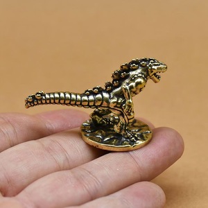 Adornos de <span class=keywords><strong>dinosaurios</strong></span> de latón para el hogar, decoración de escritorio, figuritas pequeñas de la <span class=keywords><strong>serie</strong></span> Jurásica, adornos para mascotas, artesanías, 1 ud. - Product Image 1