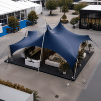 Tente extensible paysagère à installation rapide avec auvent double couche pour cours d'hôtels