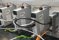 Machine de découpe laser à fibre CNC avec source laser Raycus MAX, moteur servo Delta, découpeuse industrielle de tôles métalliques de haute précision