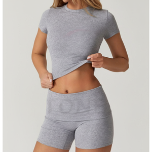 Ensemble t-shirt col rond et short taille élastique pour femme, vêtements d'été confortables pour femme, services OEM, impression de logo personnalisé - Product Image 1