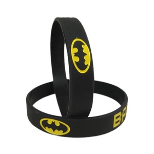 Bracelets en silicone personnalisés avec logo, cadeaux de festival, bracelets promotionnels sérigraphiés - Product Image 1