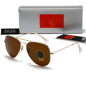 Gafas de Sol Ray Classic Square Pilot 2025, Polarizadas, Tendencia para Hombre y Mujer, Montura Retro de Lujo, Alta Calidad, UV400, Logotipo Personalizado - Product Image 4