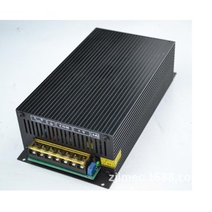 Boîtier en alliage d'aluminium avec dissipateur thermique et quatre ventilateurs pour le refroidissement de l'alimentation et de l'onduleur - Product Image 3