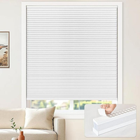 Stores alvéolaires modernes horizontaux en polyester, occultants à 100 %, ouverture manuelle, intégrés, imperméables et écologiques – Vente chaude, personnalisables