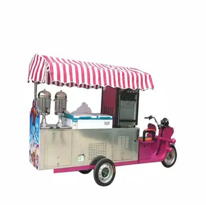 Pequena máquina macia de sorvete para servir