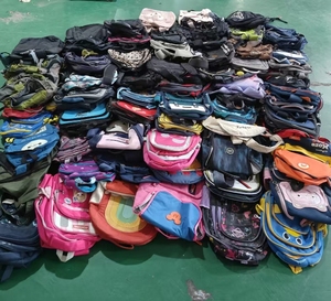 Mochilas <span class=keywords><strong>Escolares</strong></span> Usadas, Venta al por Mayor en China, Mochilas <span class=keywords><strong>Escolares</strong></span> de Segunda Mano para Estudiantes, Bolsas <span class=keywords><strong>Escolares</strong></span> Usadas para Niños, Ukay Ukay de China, Bolsa Infantil de Segunda Mano - Product Image 1