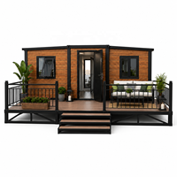 Maison préfabriquée portable avec extérieur aspect bois, patio avant, cabane modulaire pour maison de vacances, complexe hôtelier et jardin