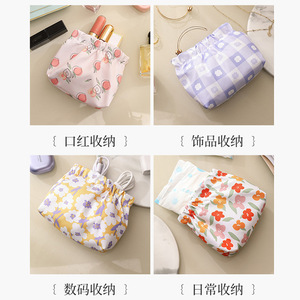 Portable Women's <b>Makeup</b> Bag Large Capacity Cloth Pouch Fruit Pattern <b>Storage</b> Cosmetic Case Everyday Use - Product Image 4