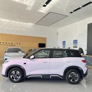 USD 2025 BYD YUAN UP 401KM BEYOND EDITION SUV de 5 Puertas y 5 Asientos, Eléctrico Puro, Equipamiento Completo, 2WD para Uso Personal, Rosa sobre Blanco - Product Image 3