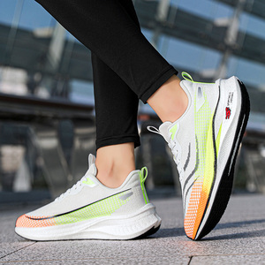 Chaussures de course pour hommes, respirantes, à semelle en carbone, en maille tissée, antidérapantes, légères, à lacets, souples, pour la marche et le fitness - Product Image 4