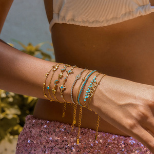 กำไลข้อมือหรูหราประดับเพชรซิคอนรูปดวงตาปีศาจ ดาว และพระจันทร์ ชุบทอง 18K PVD บนสแตนเลสสตีล สำหรับผู้หญิง - Product Image 6