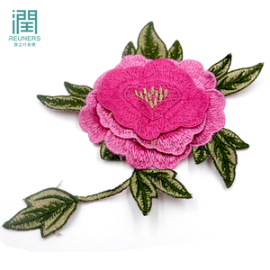 Parches Personalizados con Logotipo, Parches de Rosas Bordadas para Ropa - Product Image 1