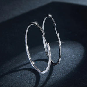 Pendientes de Aro de Silicona con Moissanita de 50 mm, Chapados en Oro y Plata, Unisex, para Fiestas - Product Image 5