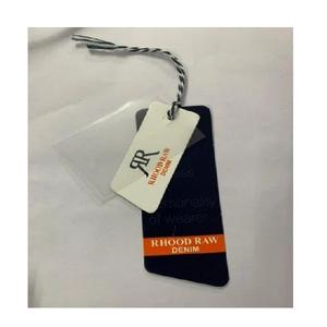 Étiquettes suspendues imprimées en gros avec logo et informations produit, étiquettes en papier de qualité supérieure pour l'industrie de la mode et de l'habillement - Product Image 6