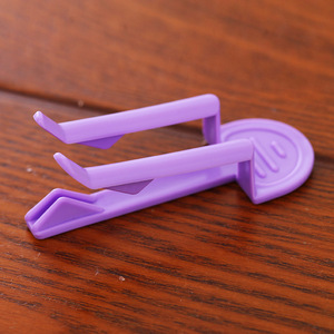 Trash Can Clips Garbage Bag Holders Reusable Side Clips For Wastebasket Anti Slip Fixers Modern Design Storage Clips - Product Image 3