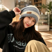   Bonnet d'hiver en tricot torsadé épais et confortable pour femme, avec pompon mignon, indispensable par temps froid