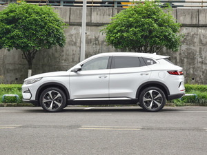 BYD songplus Stock <span class=keywords><strong>car</strong></span> SUV compacto eléctrico de 5 puertas y 5 asientos 2wd precio es bueno - Product Image 3