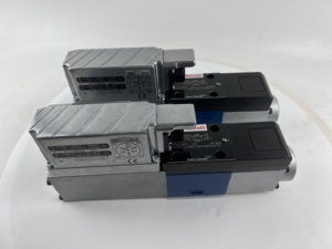 วาล์วควบคุมทิศทางแบบตอบสนองสูง 4WRPE รุ่น 4WRPEH10C3B50L-2X/G24K0/F1M 4WRPEH 6 B12L-2X/G24K0/B5M 0811404623 - Product Image 5