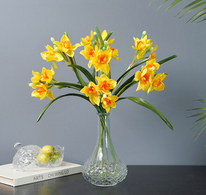 Nuovo design 3 teste di stoffa narciso fiore decorazioni per la casa narciso artificiale - Product Image 5