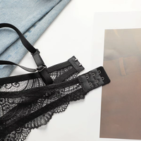 Set Bra dan Thong Gaya Prancis Seksi dengan Kawat Penyangga, Push-Up, Lingerie Renda Transparan untuk Gaun Berkerah Rendah/Plunging Neckline dan Celana Dalam Low-Rise
