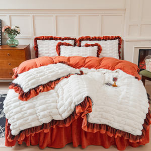 Parure de lit de luxe en fausse <span class=keywords><strong>fourrure</strong></span> de lapin jacquard 4 pièces, comprenant une housse de couette moelleuse et confortable, une jupe de lit à volants imprimée et un drap-housse - Product Image 1