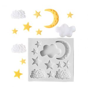 Moule en silicone personnalisé en forme d'étoile et de lune pour la pâtisserie, les bonbons, le chocolat et le fondant - Product Image 1
