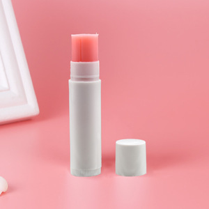 Bálsamo Labial Herbal de Marca Privada, Impermeable, Natural, Orgánico, Hidratante, con Protección Solar, con Extractos de Frutas como Cereza y Limón, para Mujeres - Product Image 4