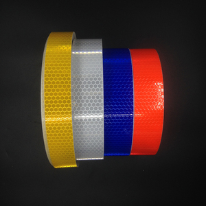 Tùy chỉnh <span class=keywords><strong>1</strong></span> cm PVC Băng phản chiếu cho xe tải an toàn khả năng hiển thị cao Micro lăng trụ dính có thể in băng phản chiếu - Product Image 2