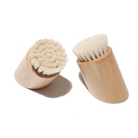 Brosse faciale sèche de qualité supérieure en gros avec poils en laine naturelle, manche en bois de hêtre, exfoliation douce pour les peaux sensibles
