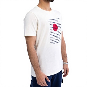 T-shirt blanc à manches courtes pour homme avec motif cercle rouge et rayures bleues, col rond, coupe décontractée, en jersey de coton imprimé - Product Image 1