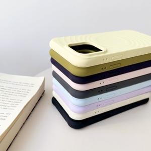 Étui de téléphone portable magnétique 3D créatif ondulé, respectueux de la peau, pour <span class=keywords><strong>iPhone</strong></span> 15 14 13 Pro Max, en silicone, résistant aux chutes aux quatre coins - Product Image 4