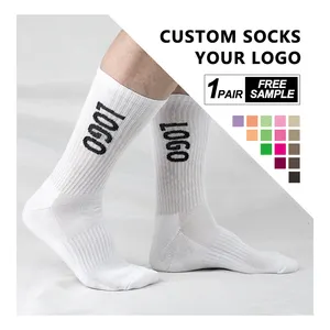 İngilizce mektup baskı ve özelleştirilmiş renkler ile moda spor çorapları toptan özelleştirme